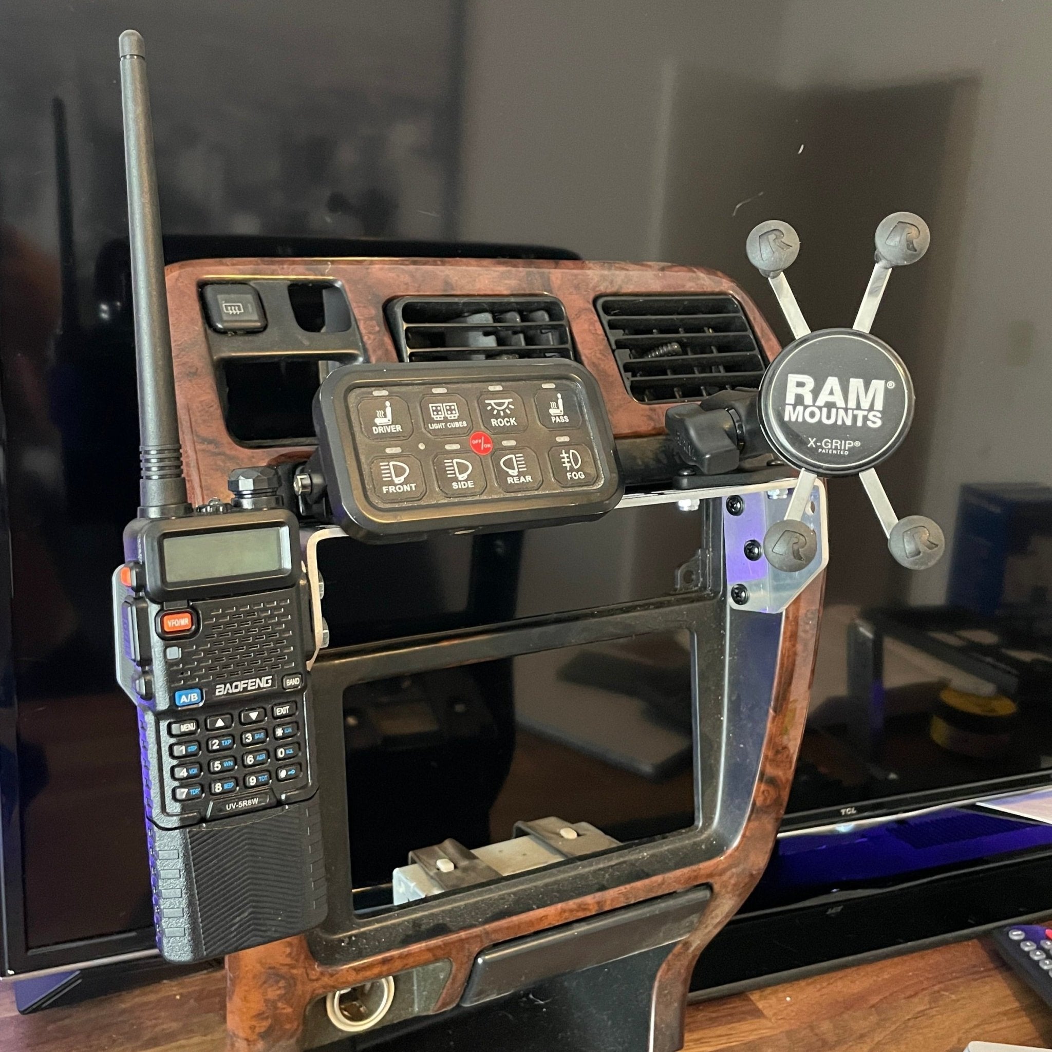 3rd Gen 4Runner Phone Dash Mount | Modular Accessory Mount (MAM) | (1996-2002)