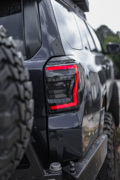 Stealth Tail Lights / 10-24 4Runner